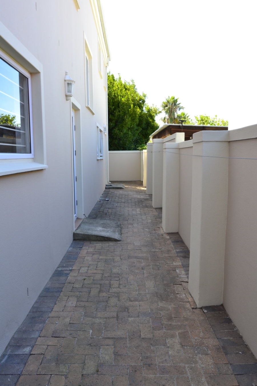 To Let 5 Bedroom Property for Rent in Heritage Park Western Cape